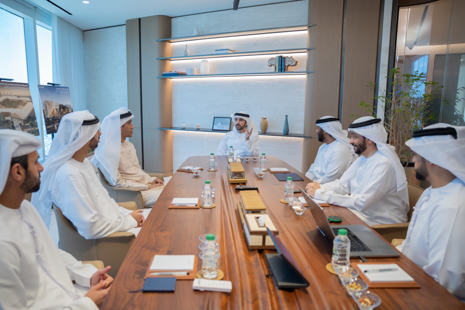 Hamdan bin Mohammed approves new Dubai Municipality projects